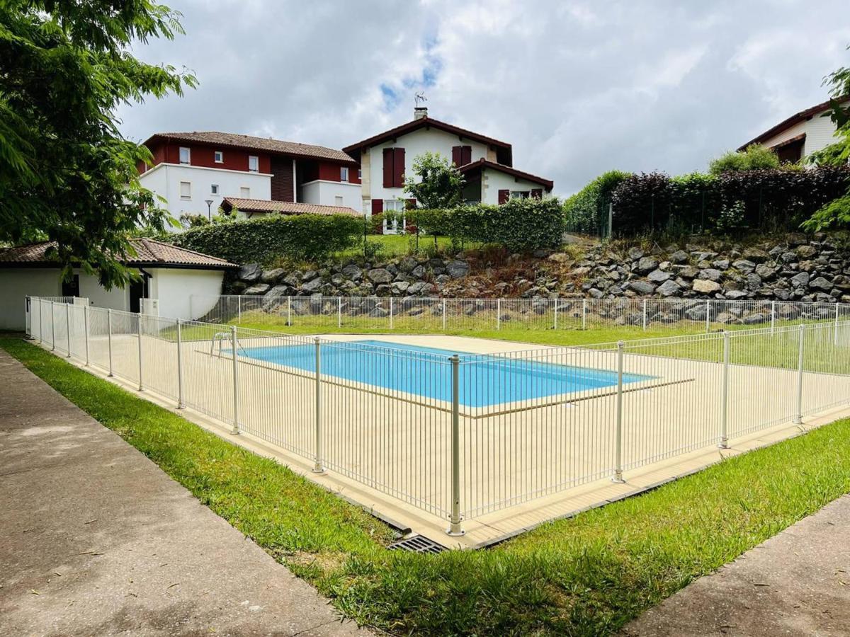 Appartement F2 A Cambo-Les-Bains Avec Piscine, Proche Thermes, Terrasse Et Parking - Fr-1-495-36 Ngoại thất bức ảnh